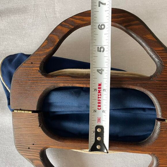 Vintage 1970's Needlepoint A Initial Monogram Purse with Wooden Handles Granny - Picture 6 of 8